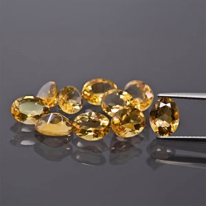 Piedra ovalada, talla cónica - Citrino 6x4 MM